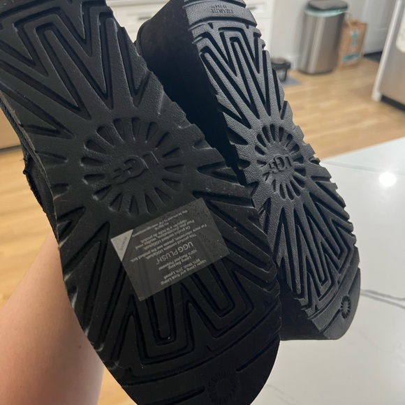 UGG Black Platform Boots - Picture 2 of 3